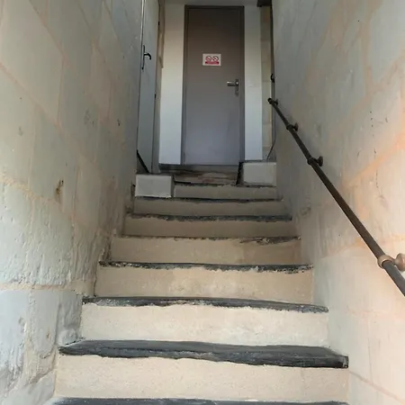 Chaleureuse Avec Accès Indépendant Et Sanitaires Indépendants Appart hôtel