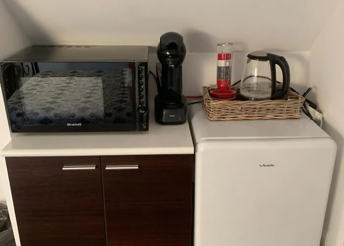 Chaleureuse Avec Acces Independant Et Sanitaires Independants アパートホテル 3*